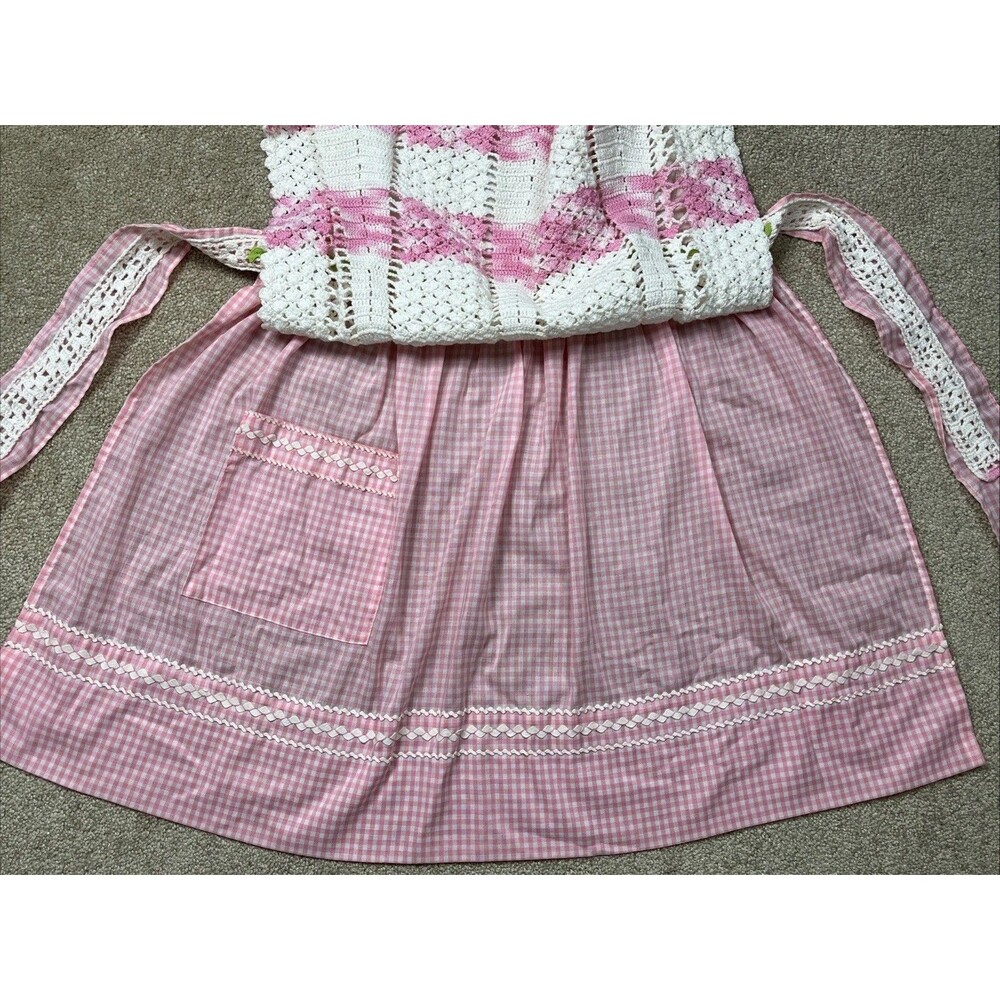 VTG 50-70s Handmade Child’s Linen Apron Pinafore Embroidered Crochet Gingham EUC - Picture 5 of 13
